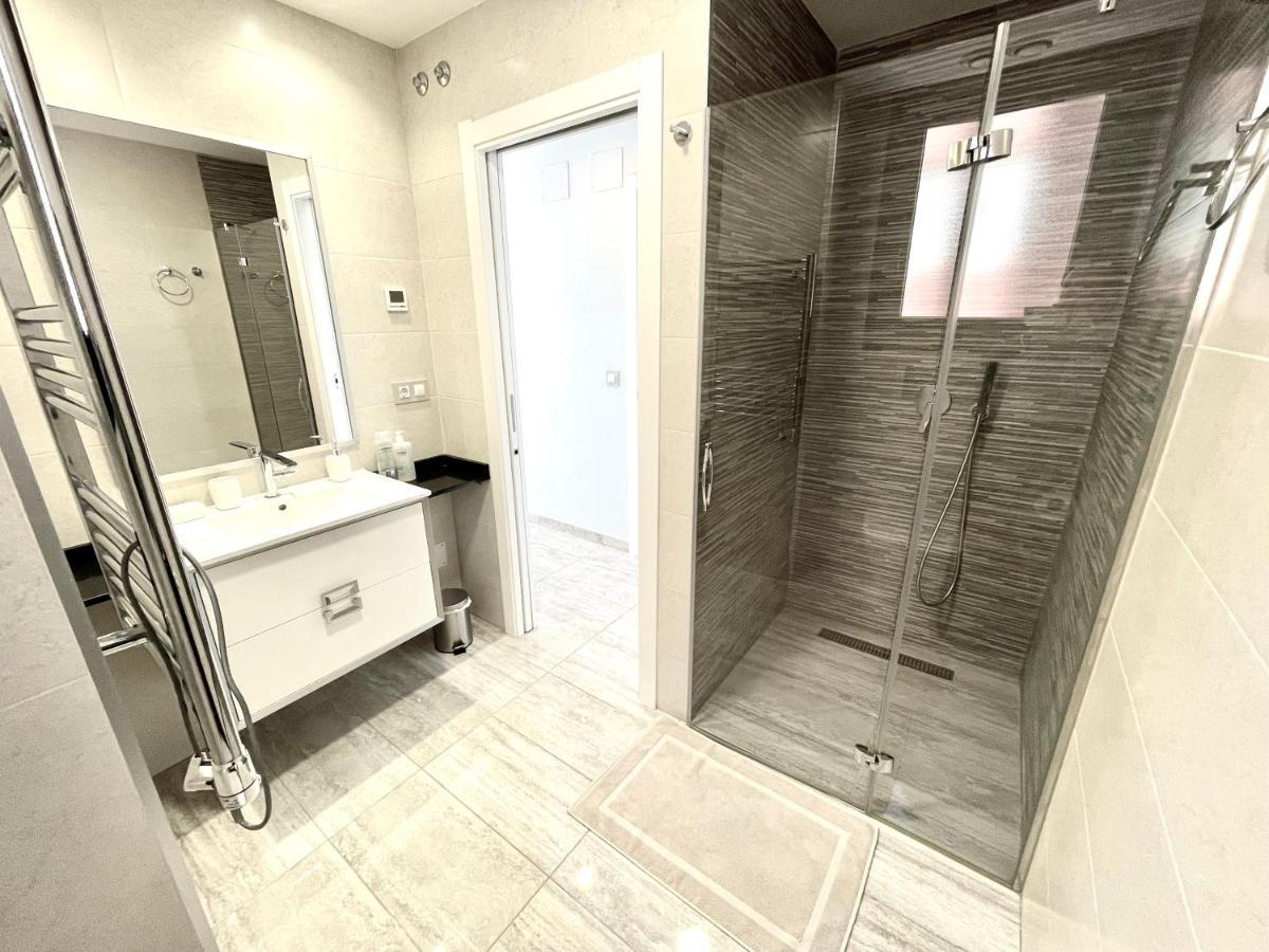 Exclusive Apartments On The First Line Of Benidorm Sol Y Mar Екстериор снимка